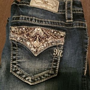 Mid-rise Miss Me Jeans